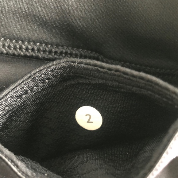 Lululemon biker shorts - Picture 7 of 9